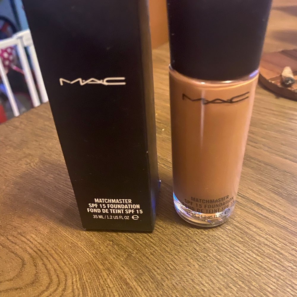 Mac foundation NC45